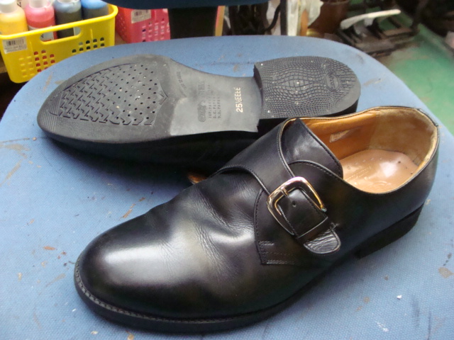 GEOX　紳士革靴のハーフソール補強　のサムネイル