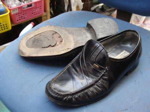 madras　マドラスのスリッポンな紳士革靴　滑り止め修理　ハーフソール補強にてのサムネイル