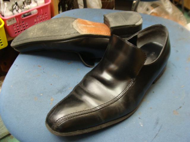 ビジネス系紳士革靴　かかとゴム交換　のサムネイル