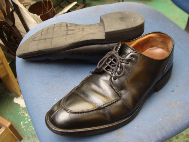 Regal　紳士リーガルビジネス系革靴　かかとゴム交換　面接用にのサムネイル