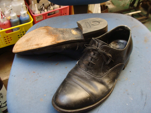 BRAINS　紳士革靴です　ハーフソール補強とかかとゴム交換のサムネイル
