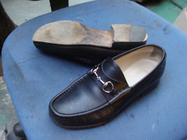 オールソール修理　12500円+消費税　GUCCI　グッチモカシン　ローファ婦人靴のサムネイル