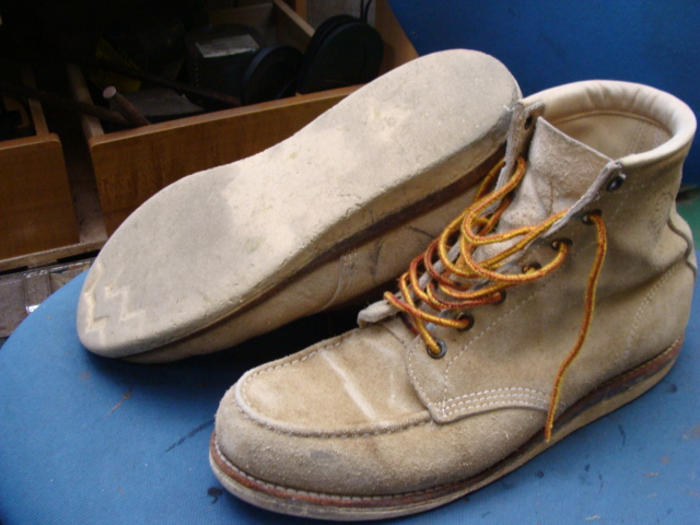 エンジニア系ブーツ　チペワレースアップブーツ　ホワイトソール交換　CHIPPEWAのサムネイル