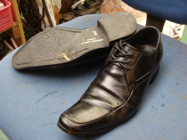 ロングノーズな紳士革靴　かかとゴム交換とハーフソール補強のサムネイル
