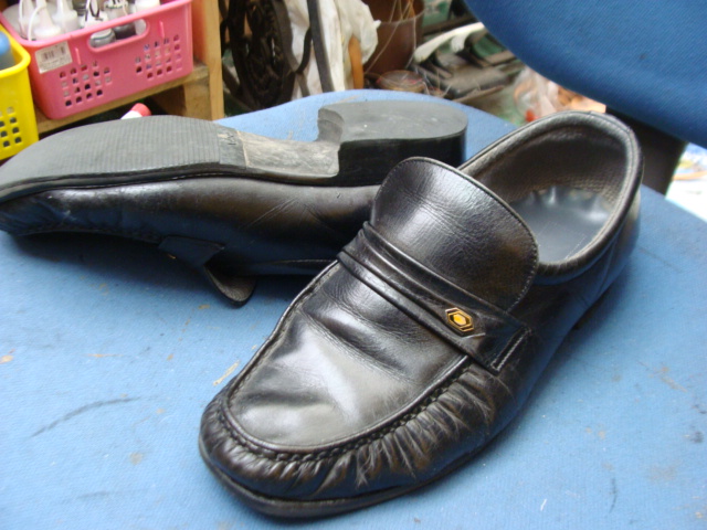 紳士モカシンの革靴　かかとゴム交換のサムネイル