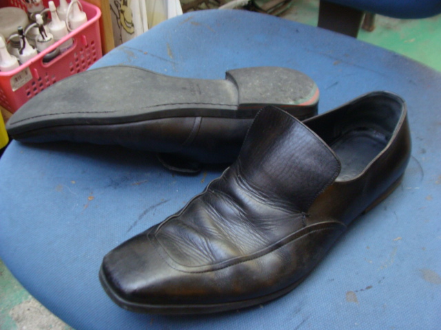 GUCCI　グッチの紳士革靴　かかとゴム交換　ちょっと履きすぎのサムネイル